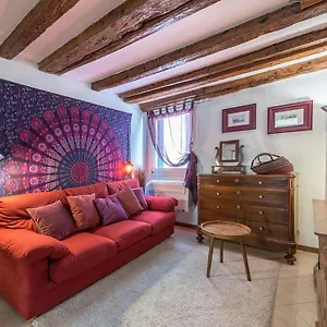 Piccolo - Cozy In The Heart Of Authentic , Venedig Italien